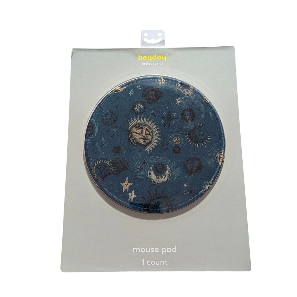 Z6N Artist Series - CHINY SOUKHOUMMALAY 8" Round Mouse Pad By‎ heyday